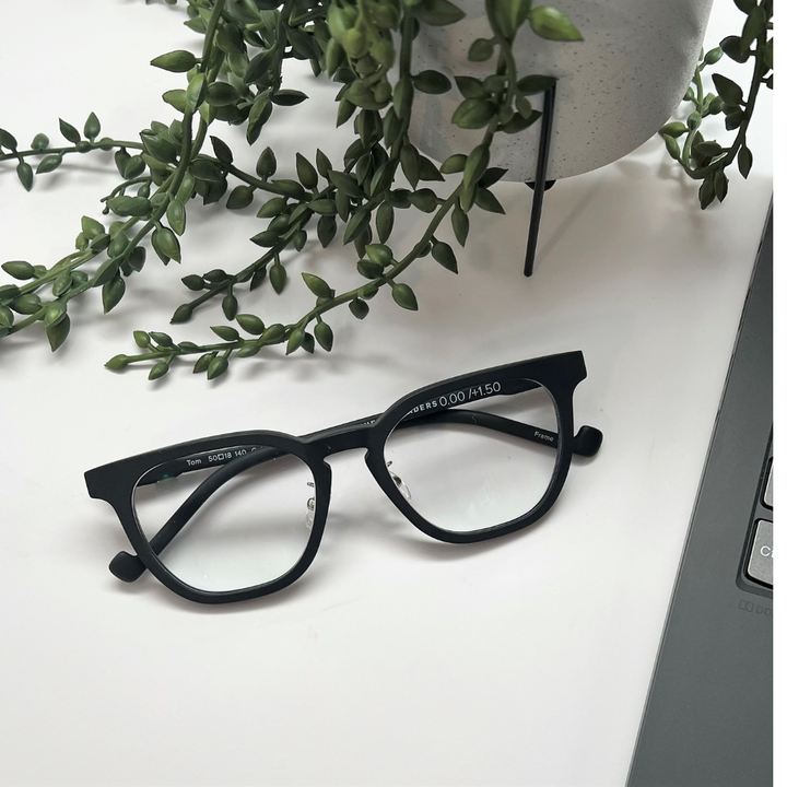 Progressive Reading Glasses - Style Thomas Renee's Readers