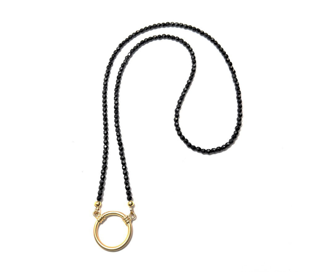 Loop necklace 2025 for glasses